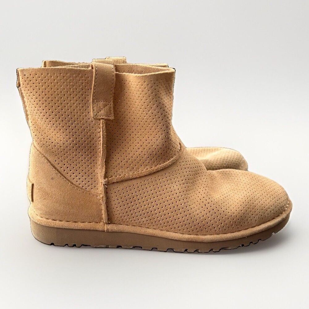 UGG Classic Unlined Mini Perf Tan Suede Ankle Boots 1016852 Women's Size 8